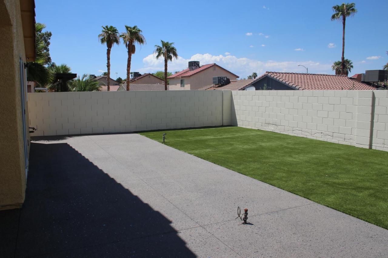 Villa Newly Remodeled Family Friendly 3B/2B House Henderson Exterior foto